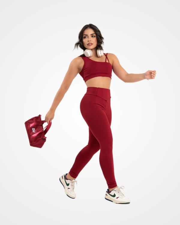 Lux moda Fitness. Conforto e Estilo para o Seu treino. A Lux trabalha com marcas de roupas fitness de alta qualidade e desenvolvidas pensando no cliente. Aceitamos todas as formas de pagamentos e parcelamento em até 3x. Frete Grátis para Petrolina e Juazeiro. Aproveite nossas ofertas no site luxmodafitness.com.br e siga nossas redes sociais @lux.pnz