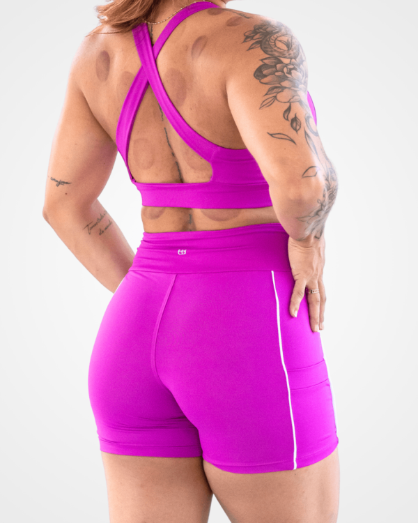 Lux moda Fitness. Conforto e Estilo para o Seu treino. A Lux trabalha com marcas de roupas fitness de alta qualidade e desenvolvidas pensando no cliente. Aceitamos todas as formas de pagamentos e parcelamento em até 3x. Frete Grátis para Petrolina e Juazeiro. Aproveite nossas ofertas no site luxmodafitness.com.br e siga nossas redes sociais @lux.pnz