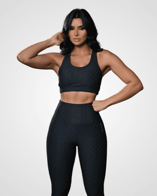Lux moda Fitness. Conforto e Estilo para o Seu treino. A Lux trabalha com marcas de roupas fitness de alta qualidade e desenvolvidas pensando no cliente. Aceitamos todas as formas de pagamentos e parcelamento em até 3x. Frete Grátis para Petrolina e Juazeiro. Aproveite nossas ofertas no site luxmodafitness.com.br e siga nossas redes sociais @lux.pnz