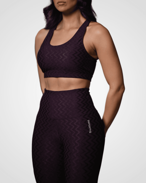 Lux moda Fitness. Conforto e Estilo para o Seu treino. A Lux trabalha com marcas de roupas fitness de alta qualidade e desenvolvidas pensando no cliente. Aceitamos todas as formas de pagamentos e parcelamento em até 3x. Frete Grátis para Petrolina e Juazeiro. Aproveite nossas ofertas no site luxmodafitness.com.br e siga nossas redes sociais @lux.pnz