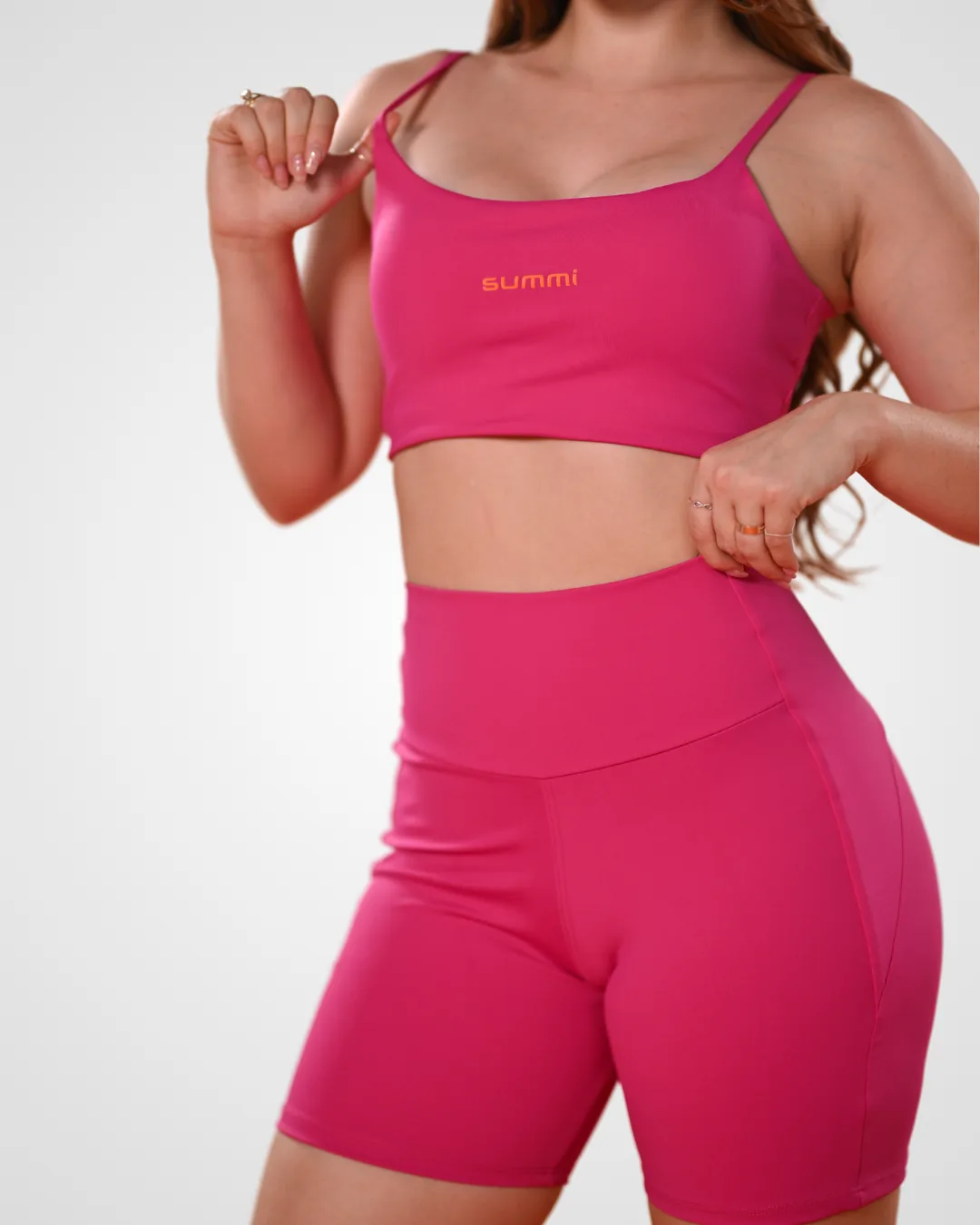 Lux moda Fitness. Conforto e Estilo para o Seu treino. A Lux trabalha com marcas de roupas fitness de alta qualidade e desenvolvidas pensando no cliente. Aceitamos todas as formas de pagamentos e parcelamento em até 3x. Frete Grátis para Petrolina e Juazeiro. Aproveite nossas ofertas no site luxmodafitness.com.br e siga nossas redes sociais @lux.pnz