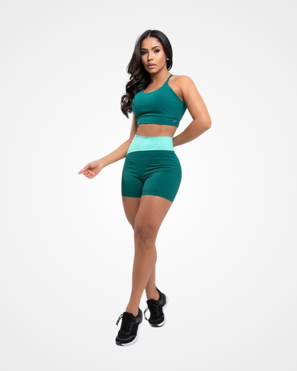 Lux moda Fitness. Conforto e Estilo para o Seu treino. A Lux trabalha com marcas de roupas fitness de alta qualidade e desenvolvidas pensando no cliente. Aceitamos todas as formas de pagamentos e parcelamento em até 3x. Frete Grátis para Petrolina e Juazeiro. Aproveite nossas ofertas no site luxmodafitness.com.br e siga nossas redes sociais @lux.pnz