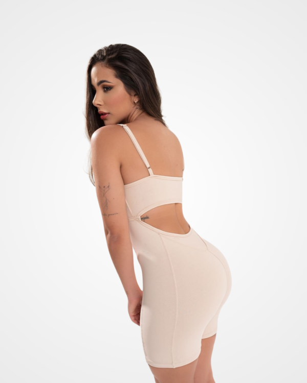 Lux moda Fitness. Conforto e Estilo para o Seu treino. A Lux trabalha com marcas de roupas fitness de alta qualidade e desenvolvidas pensando no cliente. Aceitamos todas as formas de pagamentos e parcelamento em até 3x. Frete Grátis para Petrolina e Juazeiro. Aproveite nossas ofertas no site luxmodafitness.com.br e siga nossas redes sociais @lux.pnz