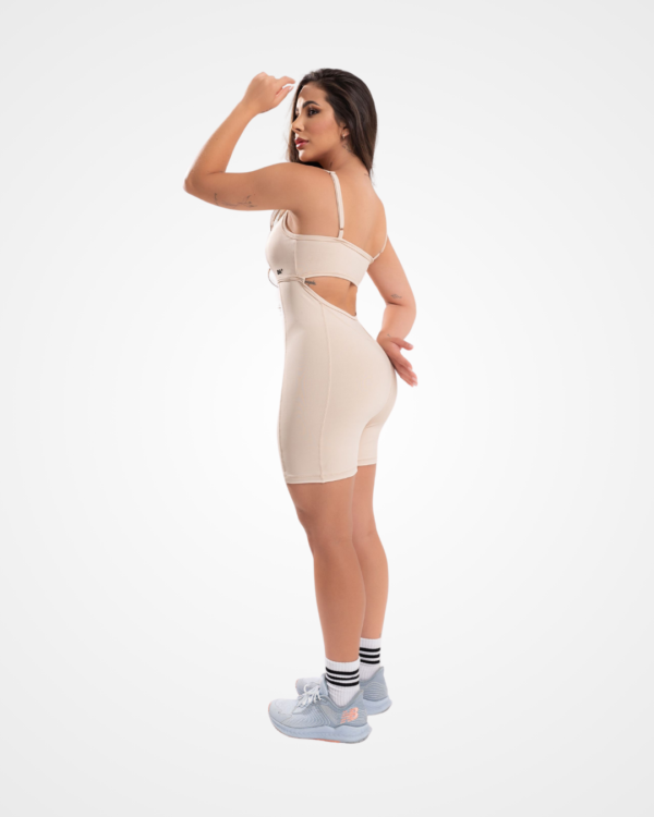 Lux moda Fitness. Conforto e Estilo para o Seu treino. A Lux trabalha com marcas de roupas fitness de alta qualidade e desenvolvidas pensando no cliente. Aceitamos todas as formas de pagamentos e parcelamento em até 3x. Frete Grátis para Petrolina e Juazeiro. Aproveite nossas ofertas no site luxmodafitness.com.br e siga nossas redes sociais @lux.pnz